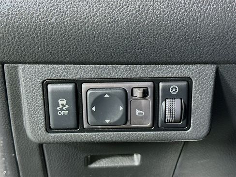 Used 2012 Nissan Versa 1.8 S w/ Special Edition Pkg FWD image 16