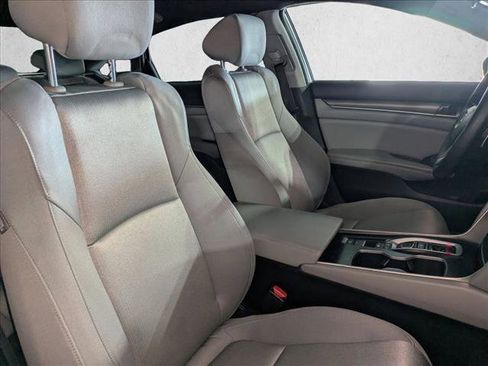 Used 2019 Honda Accord Hybrid image 20