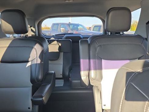 Used 2022 Ford Explorer XLT w/ Equipment Group 202A image 20