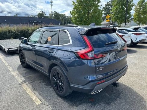 Used 2023 Honda CR-V Sport Touring image 4