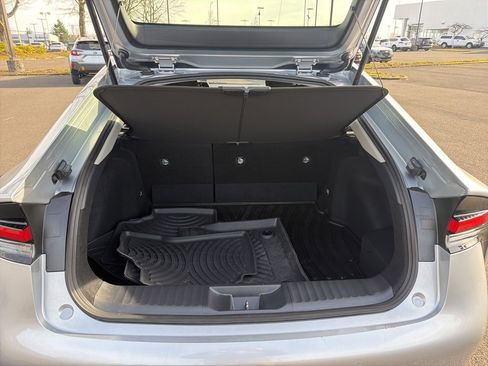 Used 2026 Toyota Prius LE image 19