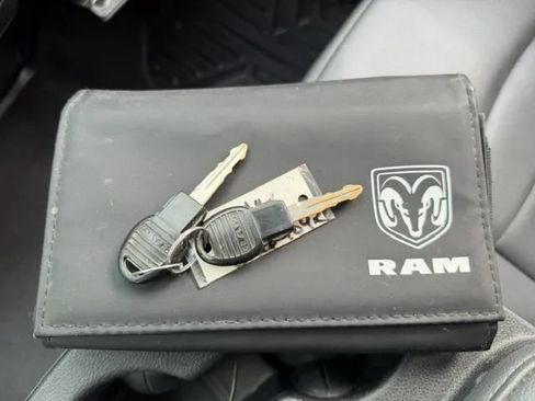 Used 2019 RAM 1500 Express AWD/4WD image 29