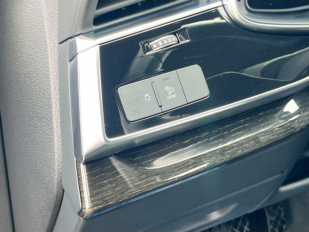 Used 2025 Audi Q7 3.0T Premium Plus AWD/4WD image 10