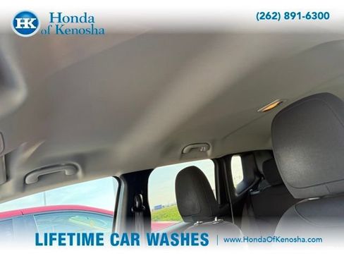 Used 2016 Jeep Renegade Trailhawk image 5