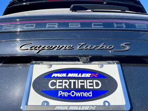 Used 2021 Porsche Cayenne Turbo S image 40