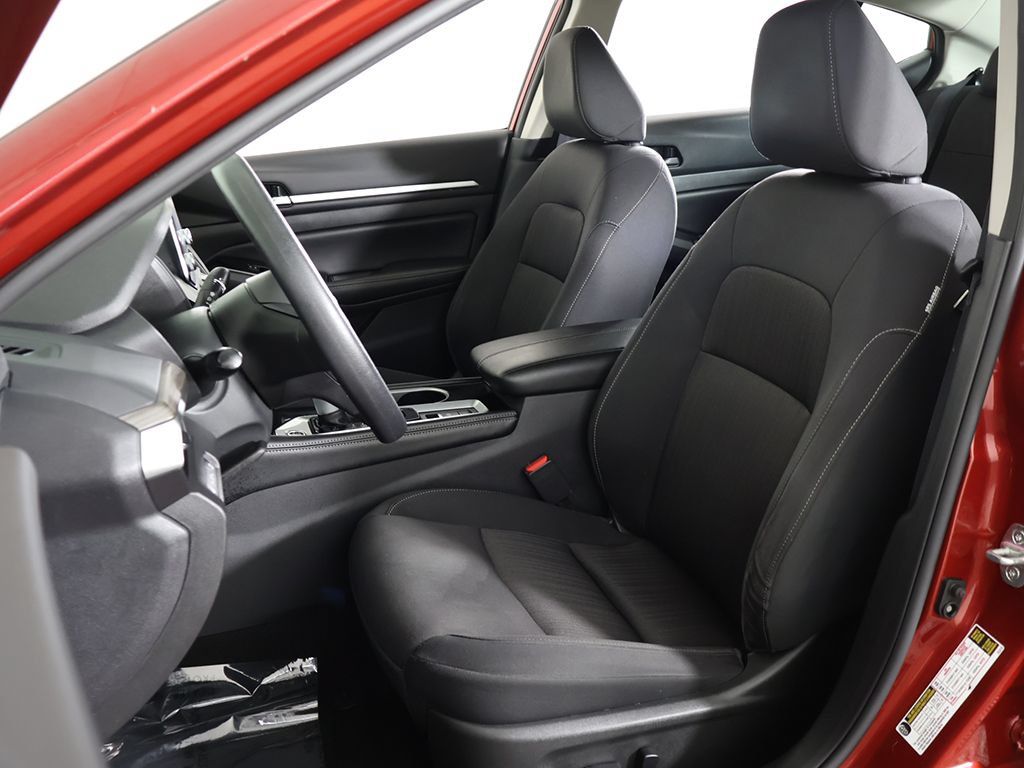 Used 2023 Nissan Altima 2.5 SV AWD/4WD image 27