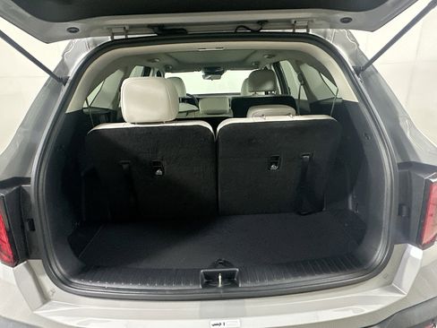 Used 2024 Kia Sorento S w/ Panoramic Sunroof Package image 29