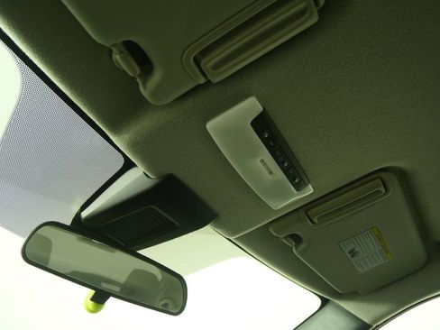 Used 2020 Nissan Kicks SV image 17