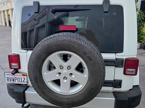 Used 2013 Jeep Wrangler Sahara w/ Dual Top Group AWD/4WD image 5