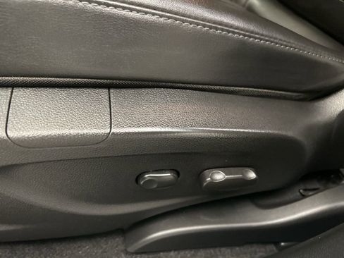 Used 2020 Buick Encore Preferred image 25