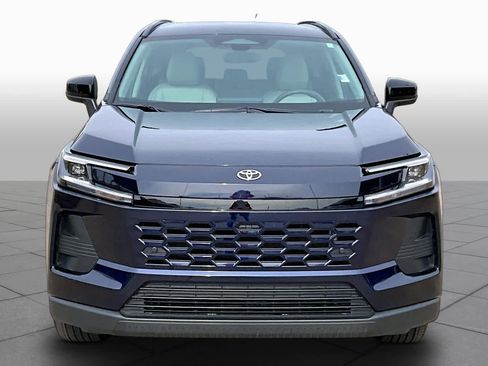Used 2026 Toyota RAV4 XLE Premium FWD image 4