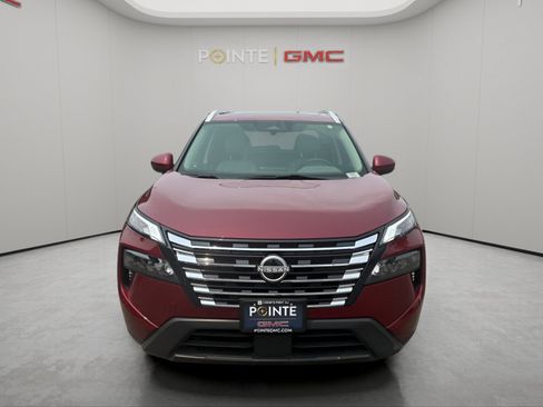Used 2024 Nissan Rogue SV w/ SV Premium Package AWD/4WD image 7