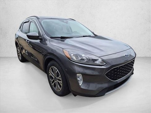 Certified 2022 Ford Escape SEL w/ Technology Package FWD image 3