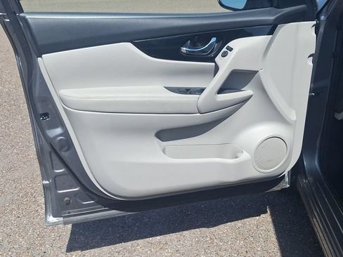 Certified 2022 Nissan Rogue Sport SL AWD/4WD image 11