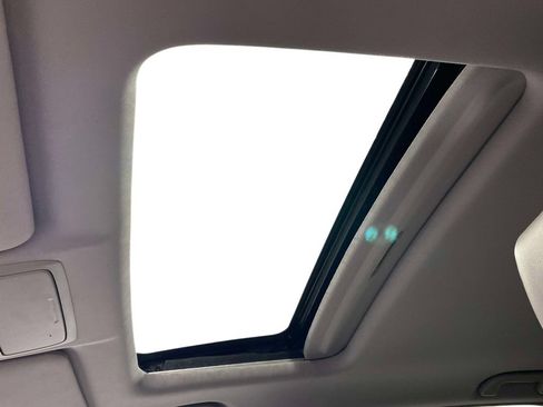 Used 2020 Honda CR-V EX-L image 17