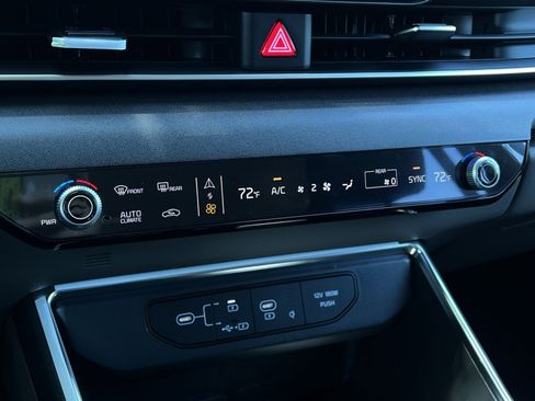New 2026 Kia Carnival EX FWD image 49