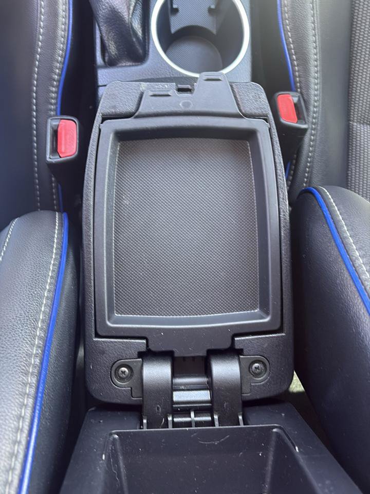Used 2017 Toyota Corolla SE w/ Carpet Mat Package (TMS) FWD image 30