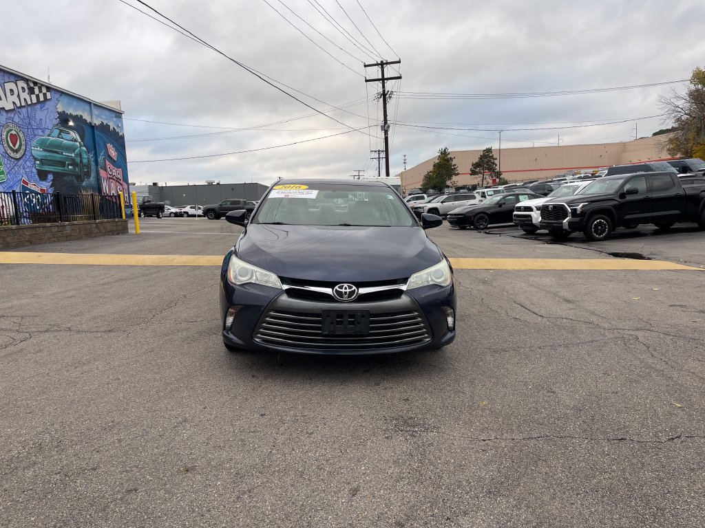 Used 2016 Toyota Camry LE FWD image 8