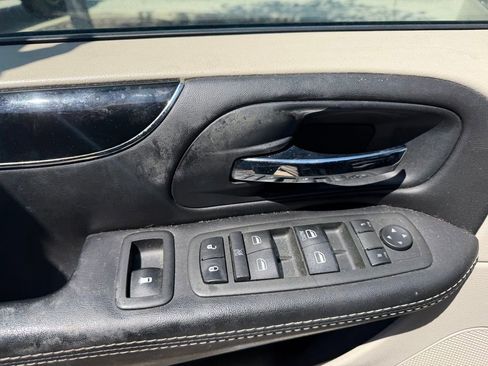 Used 2014 Dodge Grand Caravan SE FWD image 7