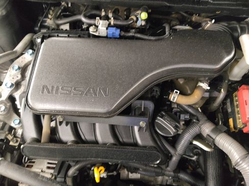 Used 2017 Nissan Rogue Sport SL FWD image 30