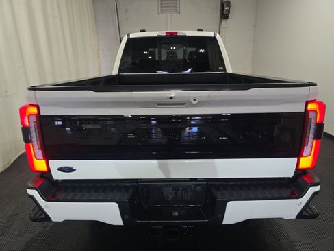 Used 2025 Ford F250 Platinum AWD/4WD image 15
