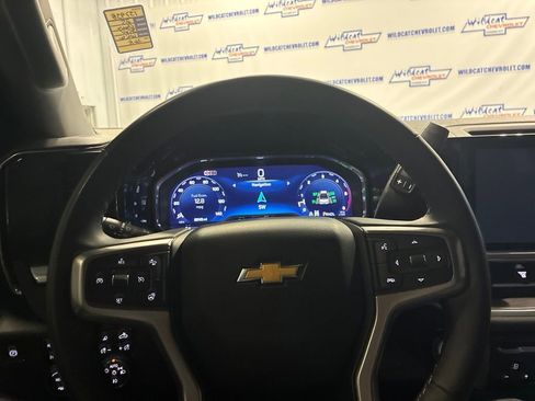 Used 2025 Chevrolet Silverado 3500 LTZ w/ LTZ Premium Package AWD/4WD image 28