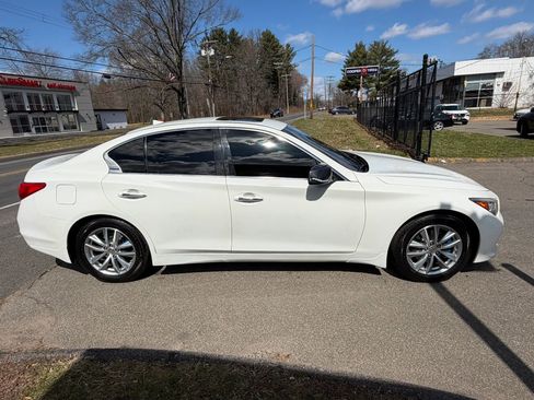 Used 2015 INFINITI Q50 Premium w/ Navigation Package image 4