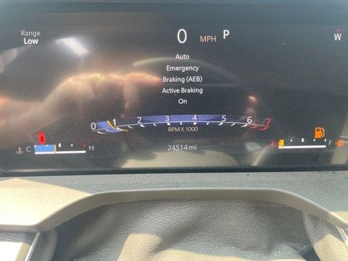 Used 2023 Jeep Grand Cherokee Altitude AWD/4WD image 8