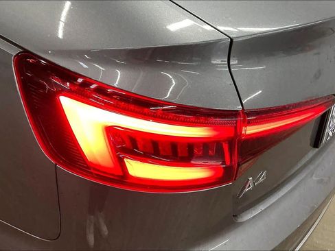 Used 2019 Audi A4 2.0T Premium w/ Convenience Package image 25