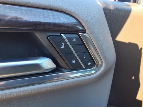 Used 2023 Chevrolet Silverado 1500 LTZ w/ LTZ Premium Package image 9