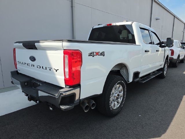 Used 2023 Ford F250 XLT AWD/4WD image 6