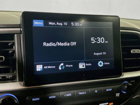 Used 2021 Hyundai Venue SE FWD image 25