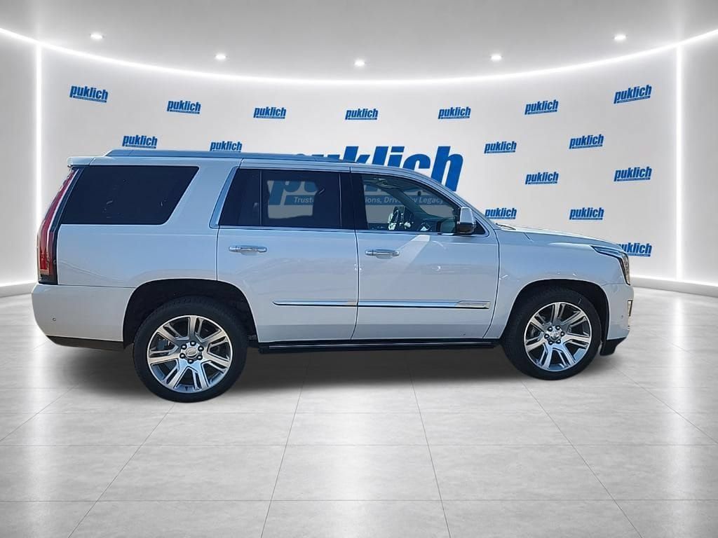Certified 2018 Cadillac Escalade Premium Luxury AWD/4WD image 8