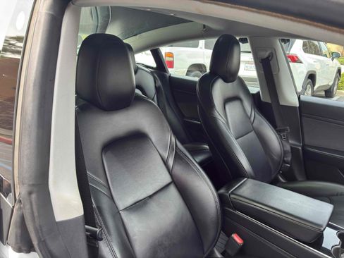 Used 2020 Tesla Model 3 Standard Range Plus image 34