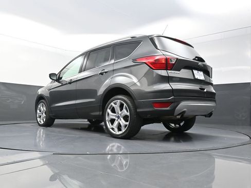 Used 2019 Ford Escape Titanium AWD/4WD image 25