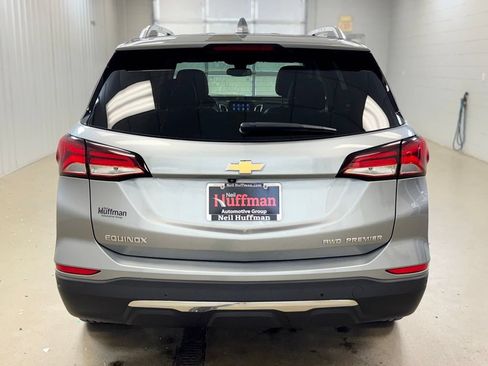 Used 2023 Chevrolet Equinox Premier AWD/4WD image 7