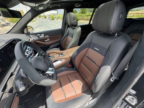 Used 2026 Mercedes-Benz GLS 63 AMG 4MATIC image 13