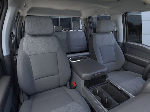 New 2026 Ford F250 XLT w/ FX4 Off-Road Package image 10