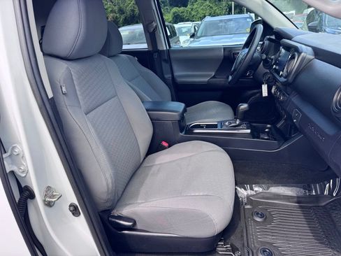 Used 2020 Toyota Tacoma SR w/ SR Convenience Package RWD image 20