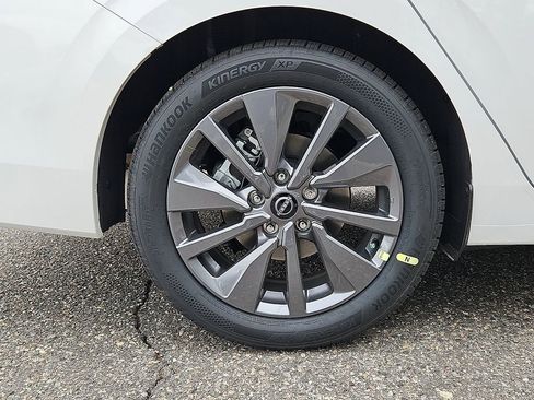 New 2026 Nissan Sentra SL w/ Floor Mat Package FWD image 6
