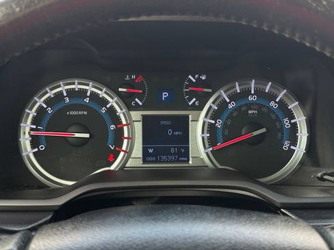 Used 2015 Toyota 4Runner SR5 RWD image 31
