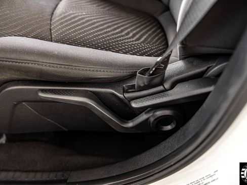 Used 2012 Dodge Journey SXT w/ Sound Group image 22