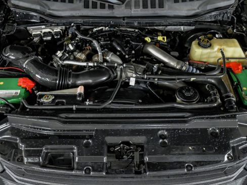 Used 2017 Ford F250 XLT w/ XLT Value Package image 46