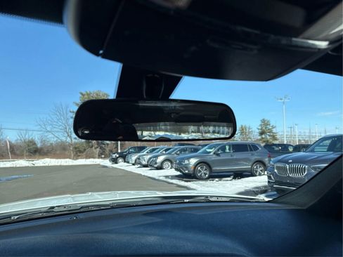 Used 2019 Dodge Charger SXT image 21