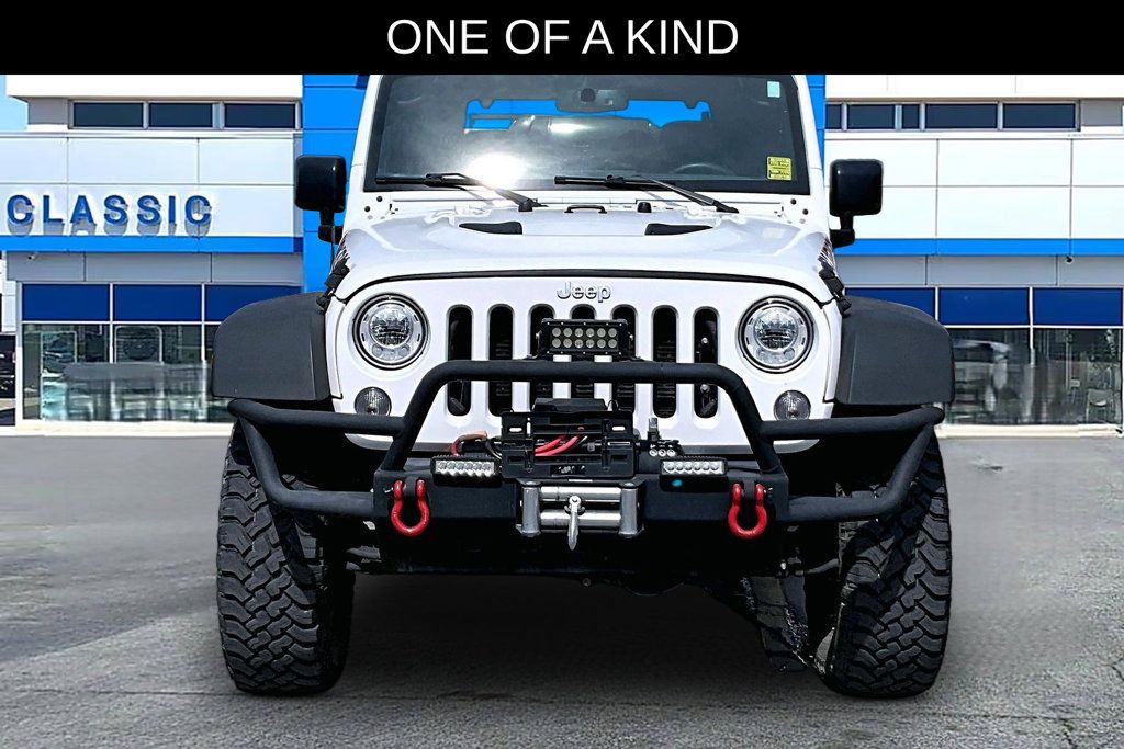 Used 2017 Jeep Wrangler Unlimited Rubicon w/ Connectivity Group AWD/4WD image 16