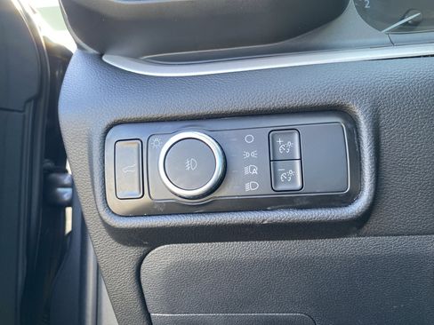 Used 2023 Ford Explorer XLT w/ Equipment Group 202A image 15