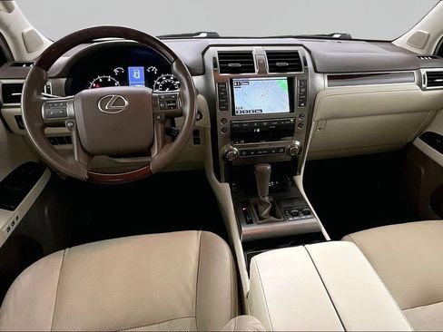 Used 2015 Lexus GX 460 w/ Premium Package AWD/4WD image 8