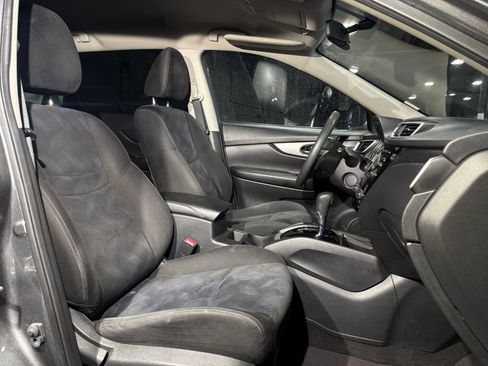 Used 2015 Nissan Rogue SV image 14