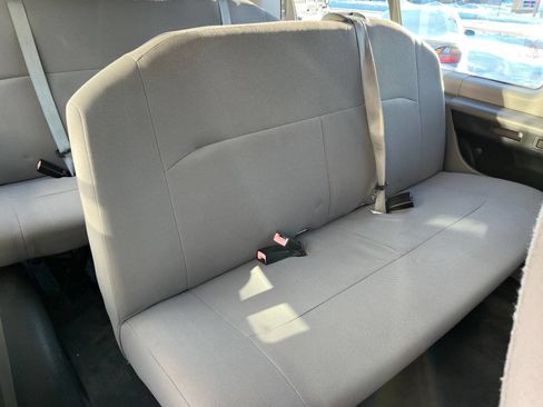 Used 2013 Ford E-350 and Econoline 350 XL image 25