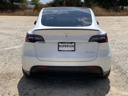Used 2022 Tesla Model Y Performance AWD/4WD image 5